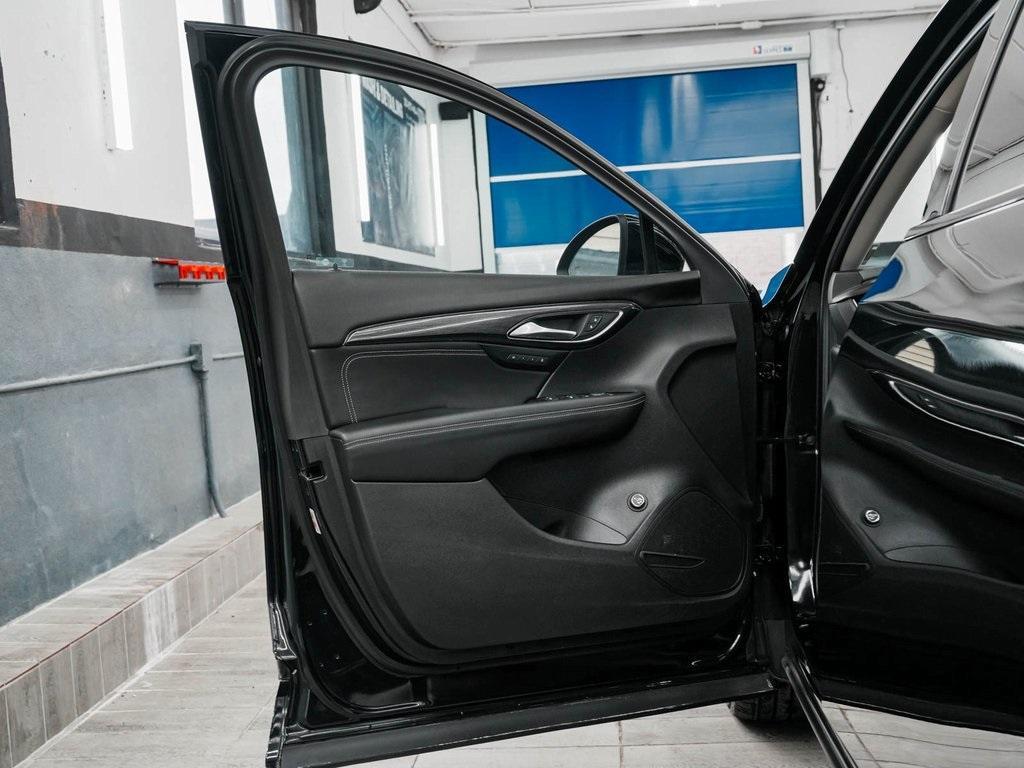 used 2023 Buick Envision car, priced at $26,450