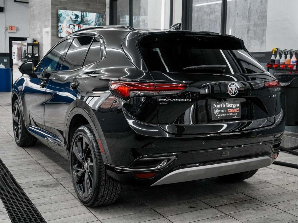 used 2023 Buick Envision car, priced at $26,450