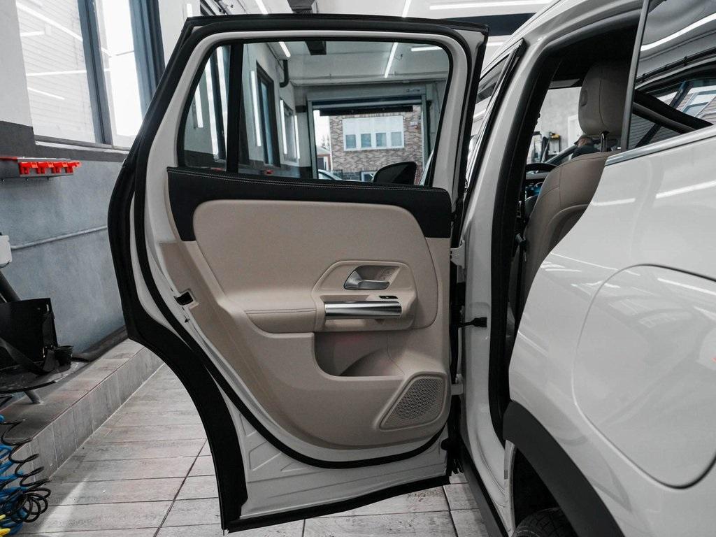 used 2022 Mercedes-Benz GLA 250 car, priced at $27,890