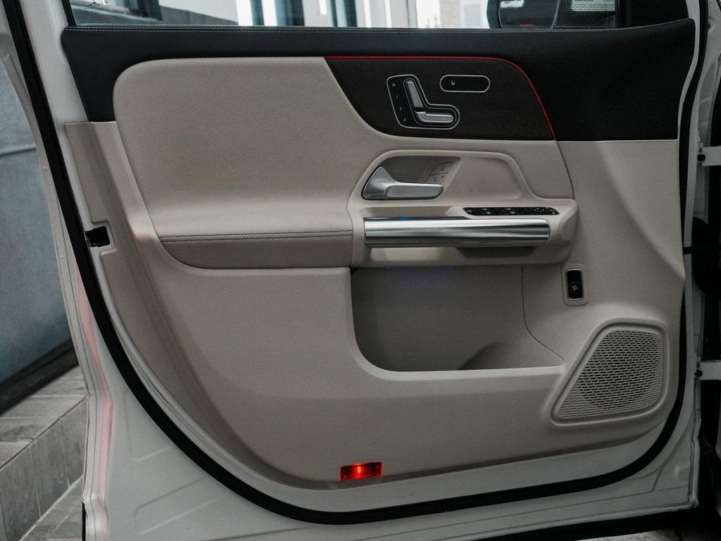 used 2022 Mercedes-Benz GLA 250 car, priced at $27,890