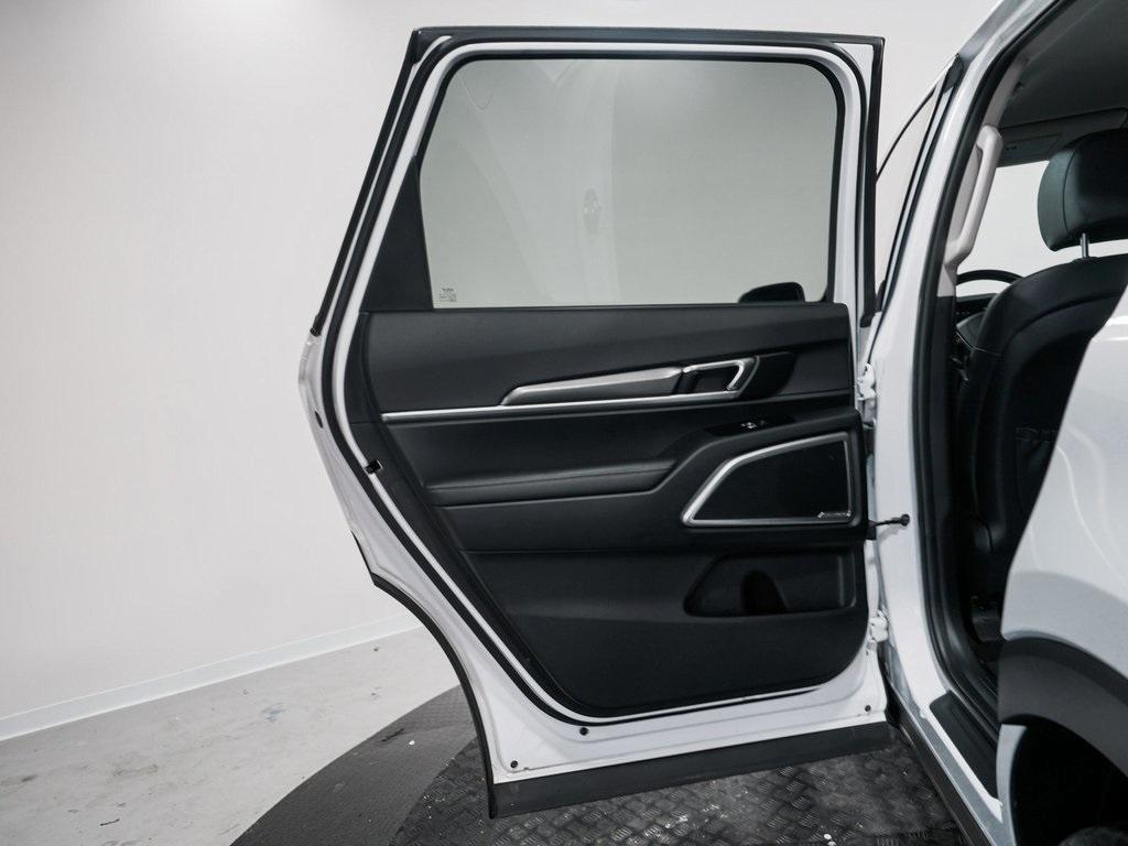 used 2024 Kia Telluride car, priced at $29,450