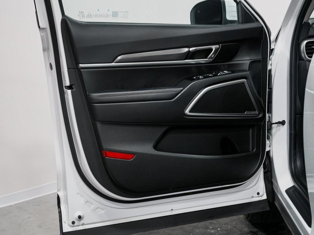 used 2024 Kia Telluride car, priced at $29,450