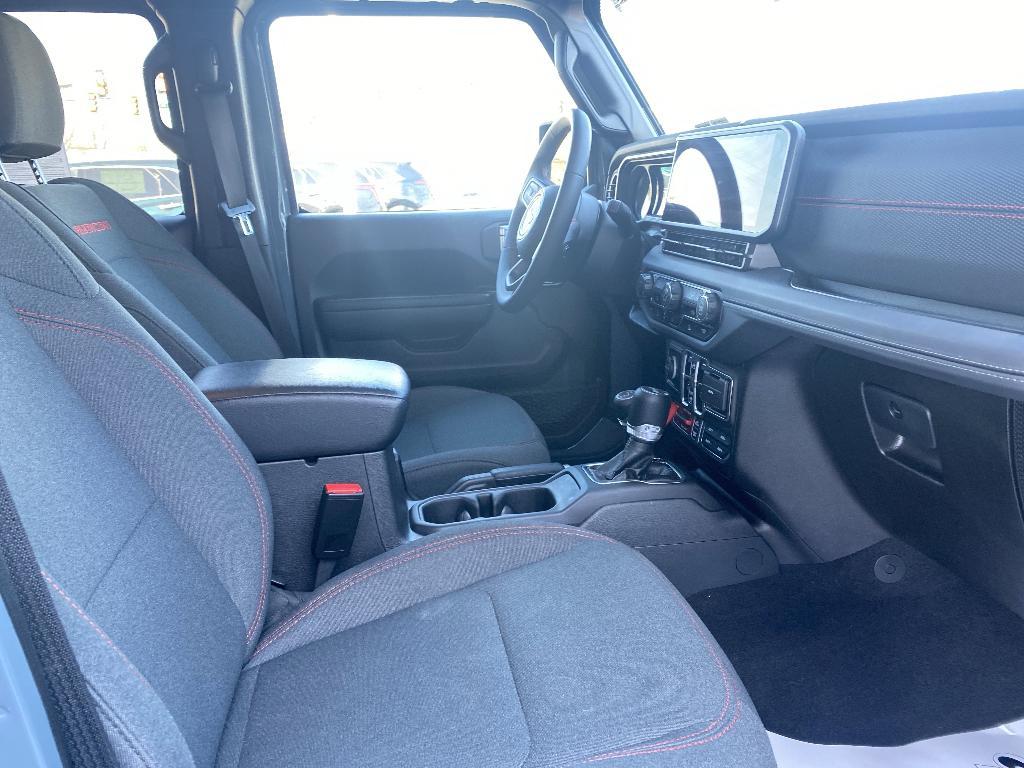 used 2025 Jeep Wrangler car, priced at $41,977