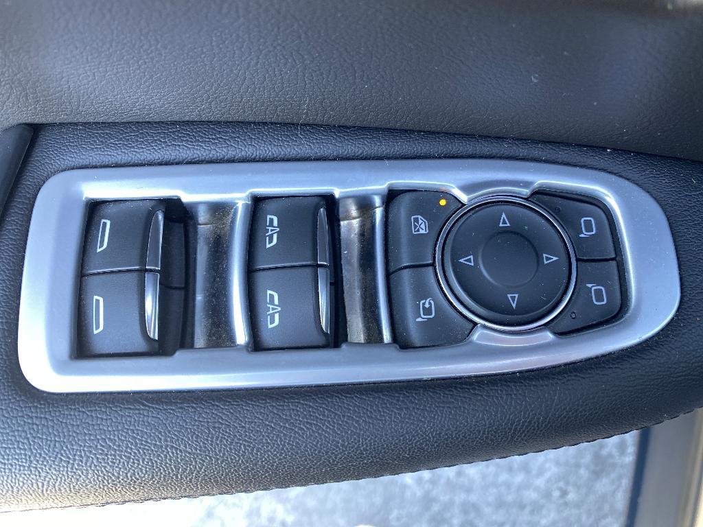 used 2019 Cadillac XT5 car, priced at $25,977