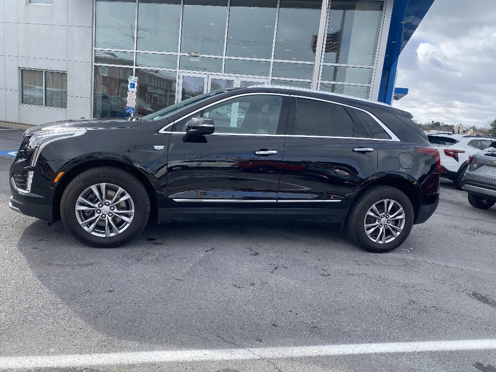 used 2023 Cadillac XT5 car, priced at $41,977