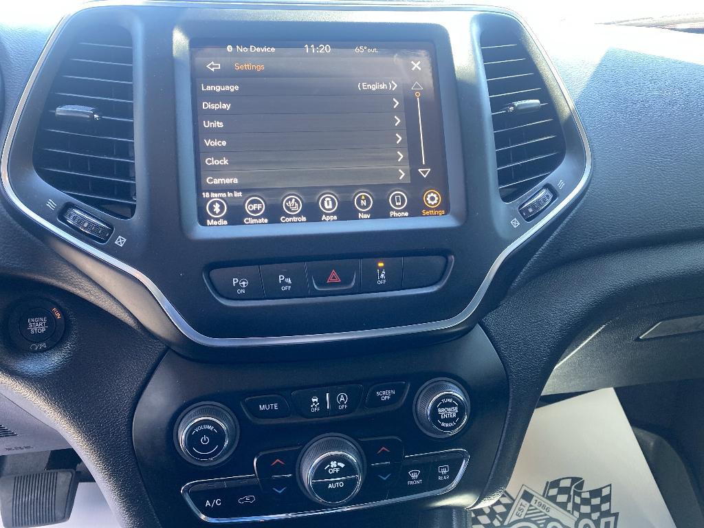 used 2023 Jeep Cherokee car, priced at $28,977