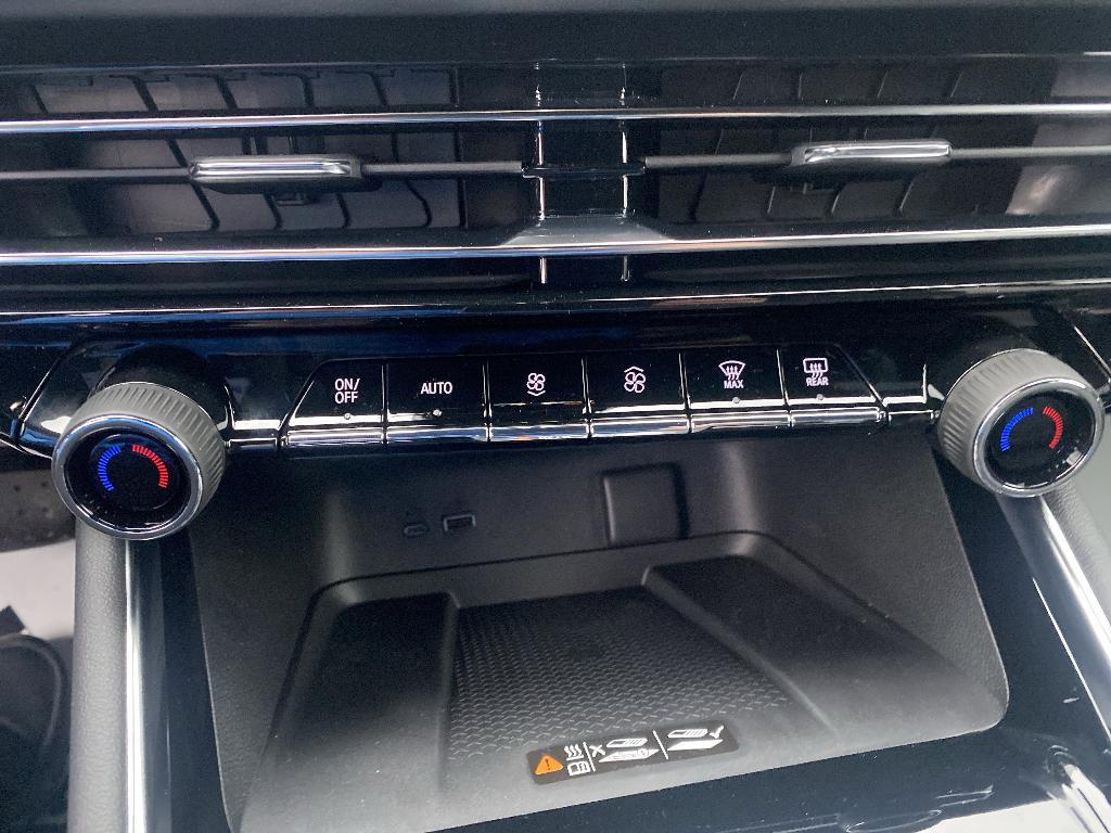 new 2026 Chevrolet Traverse car, priced at $42,977