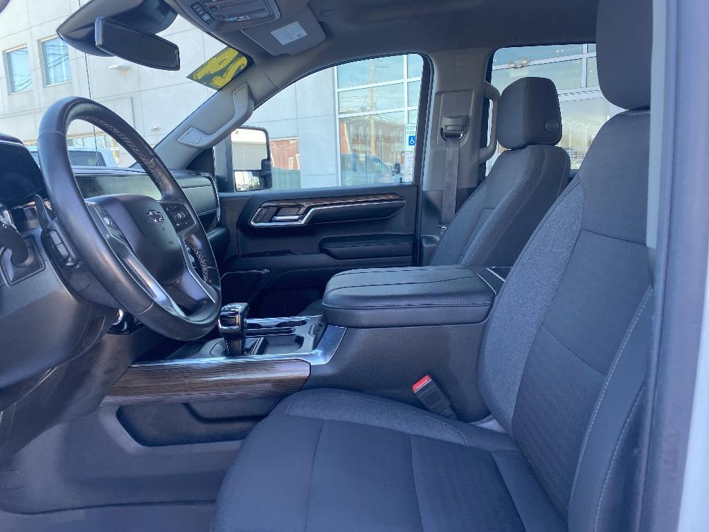 used 2024 Chevrolet Silverado 1500 car, priced at $47,977