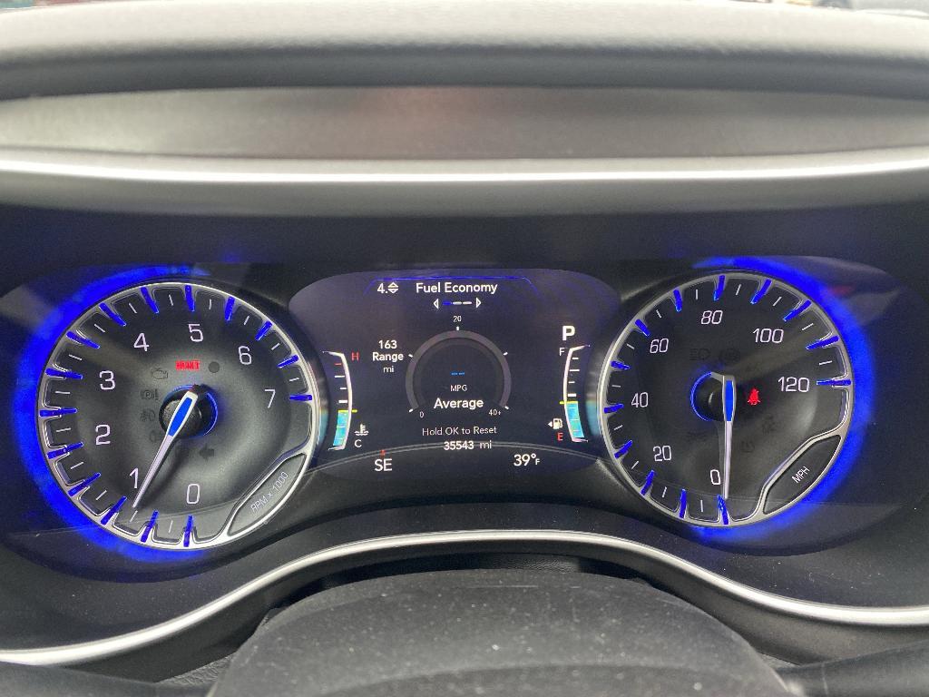 used 2024 Chrysler Pacifica car, priced at $34,977