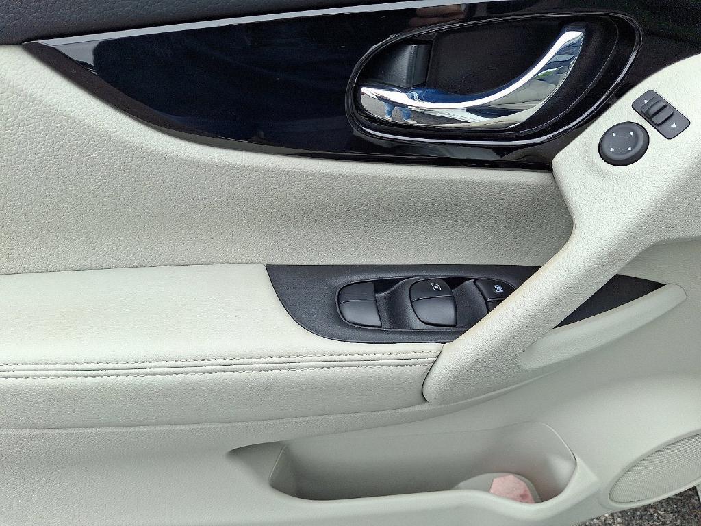 used 2021 Nissan Rogue Sport car, priced at $24,777