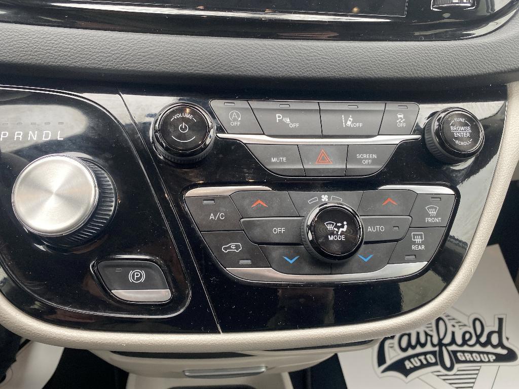 used 2024 Chrysler Pacifica car, priced at $34,977