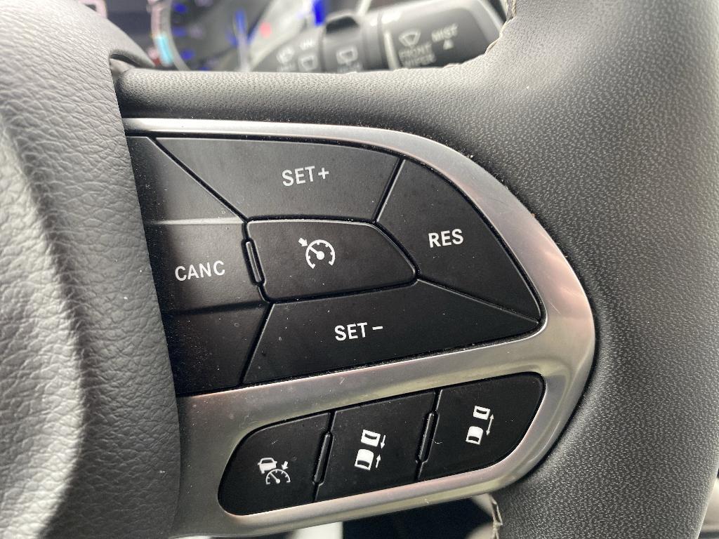 used 2024 Chrysler Pacifica car, priced at $34,977