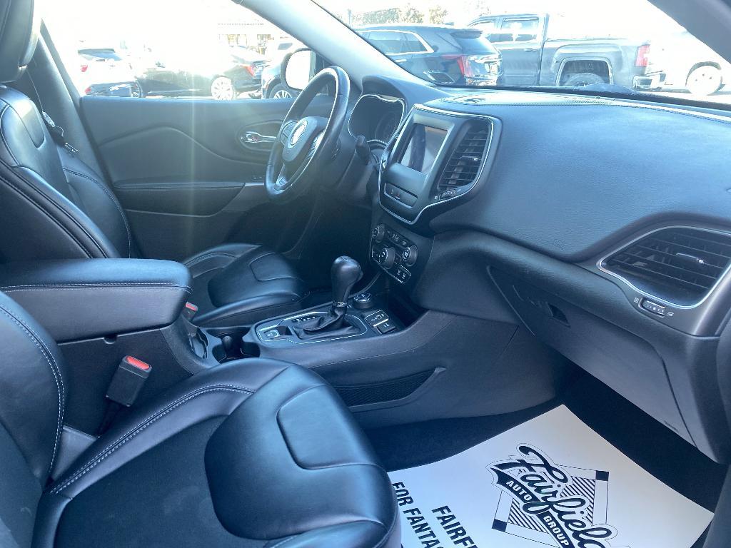 used 2019 Jeep Cherokee car, priced at $18,977