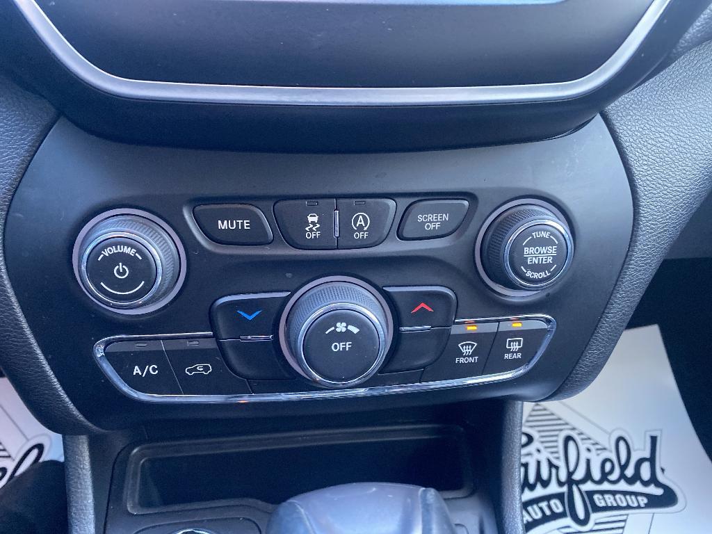 used 2019 Jeep Cherokee car, priced at $18,977