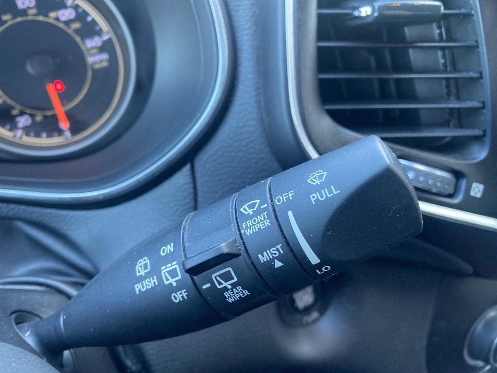 used 2019 Jeep Cherokee car, priced at $18,977