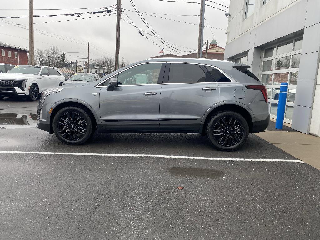 used 2022 Cadillac XT5 car, priced at $29,277