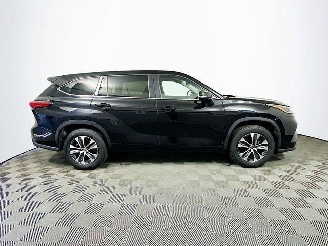 used 2023 Toyota Highlander car, priced at $32,953