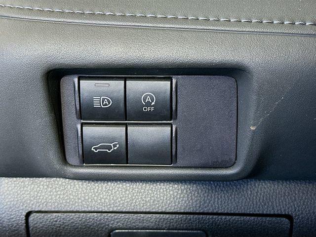 used 2023 Toyota Highlander car, priced at $32,953