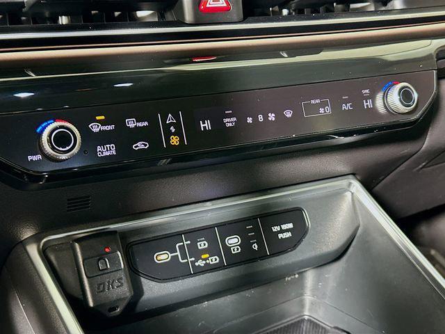 used 2025 Kia Carnival Hybrid car, priced at $45,189