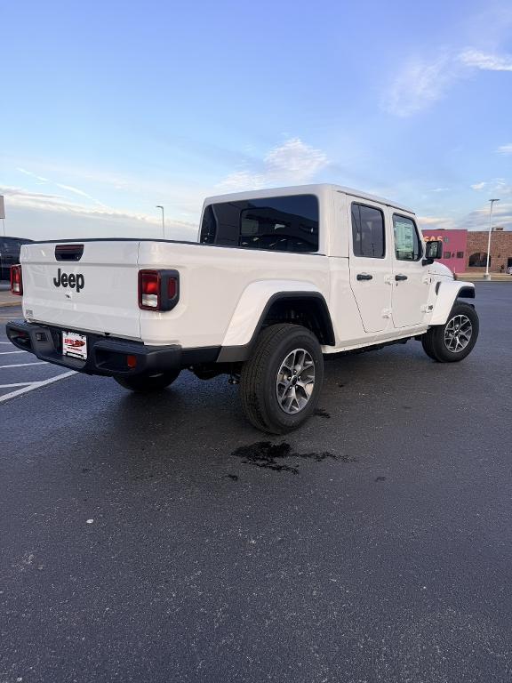 new 2026 Jeep Gladiator car, priced at $49,374