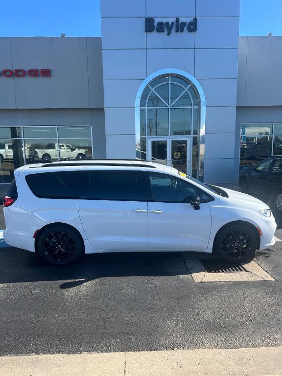 new 2026 Chrysler Pacifica car, priced at $52,123