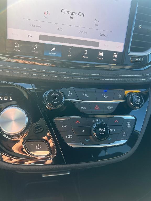 new 2026 Chrysler Pacifica car, priced at $52,123