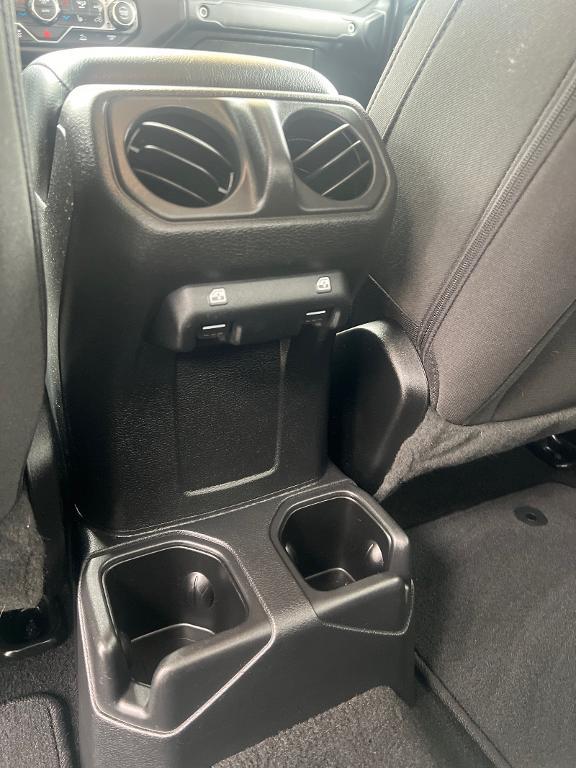 used 2022 Jeep Gladiator car, priced at $33,156