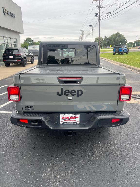used 2022 Jeep Gladiator car, priced at $33,156