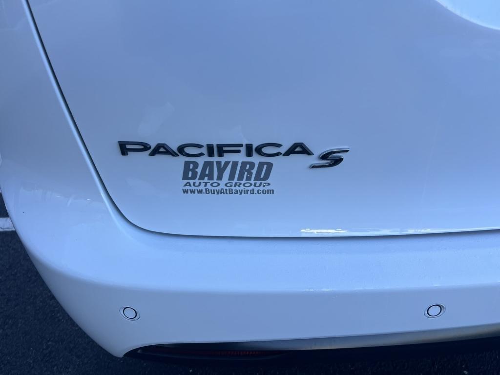 new 2026 Chrysler Pacifica car, priced at $45,852