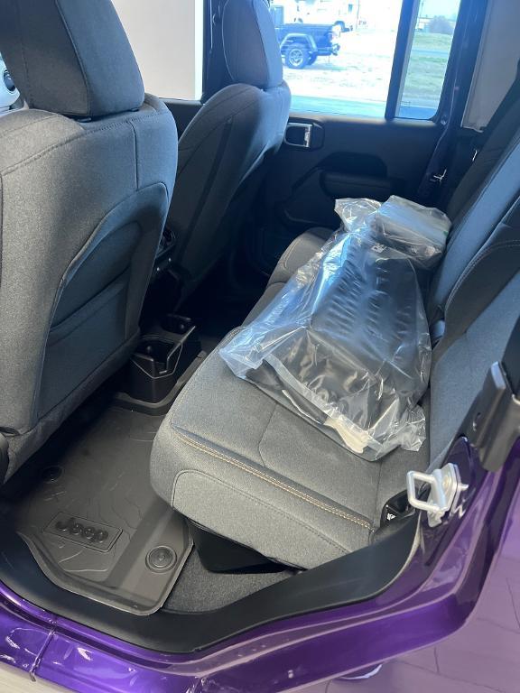 new 2026 Jeep Gladiator car, priced at $47,582