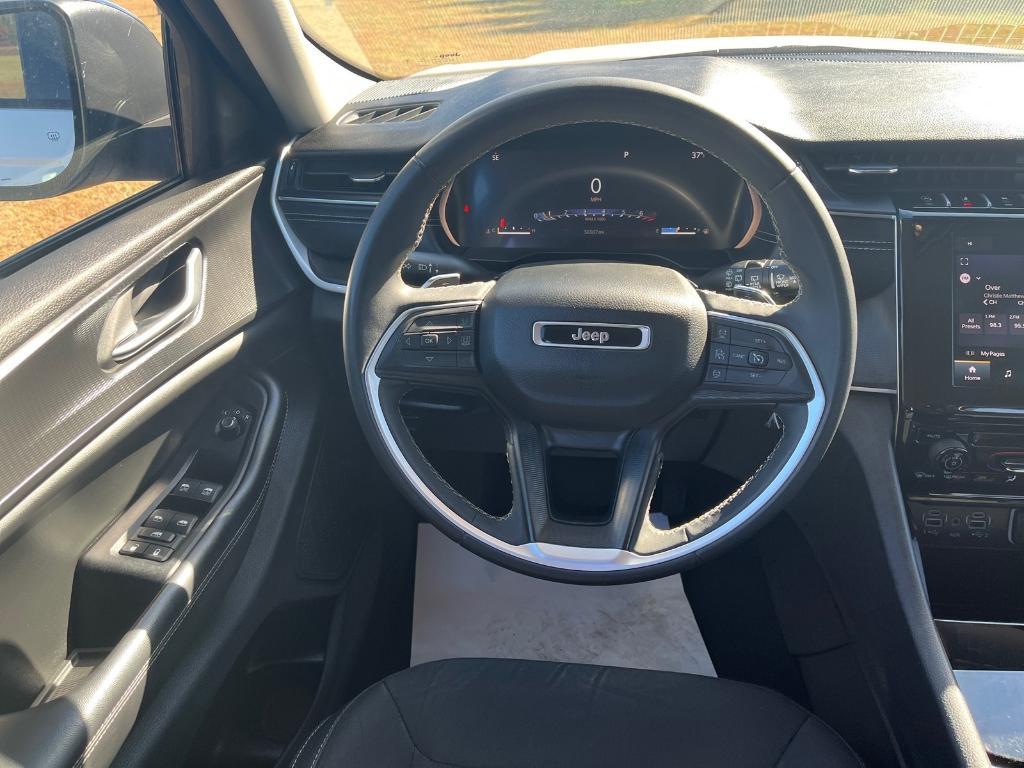 used 2024 Jeep Grand Cherokee car, priced at $30,018