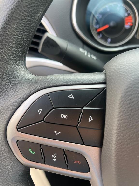 used 2020 Jeep Cherokee car, priced at $20,999