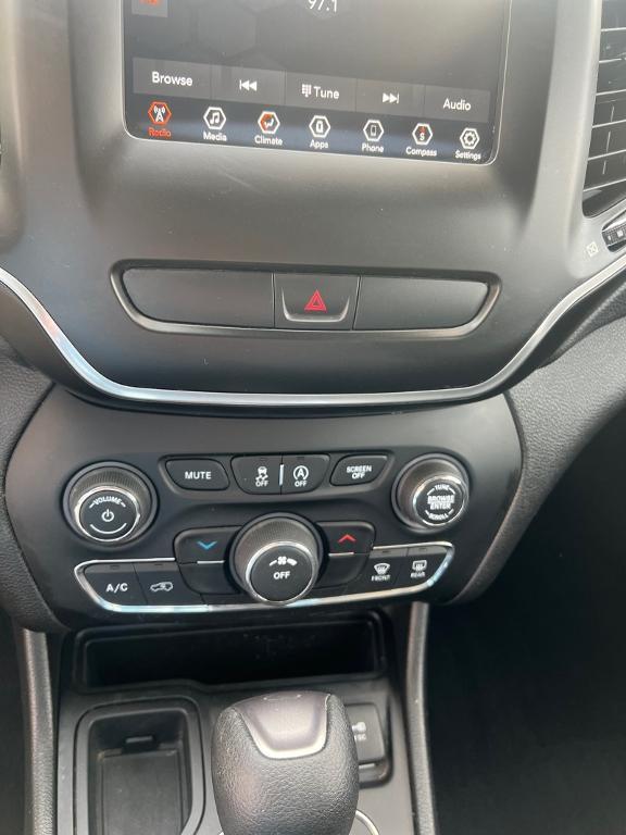 used 2020 Jeep Cherokee car, priced at $20,999