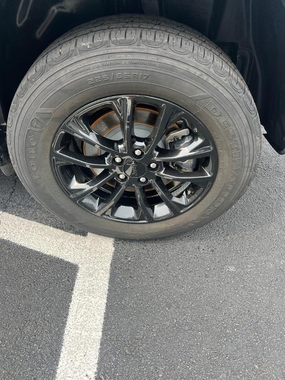 used 2023 Jeep Cherokee car, priced at $23,500