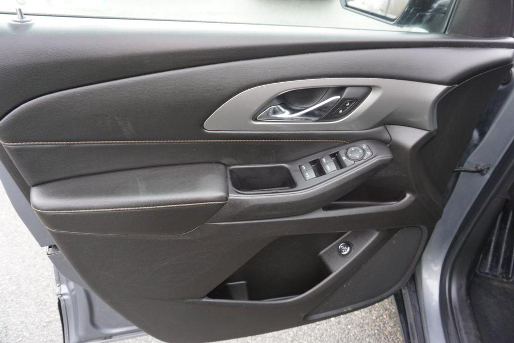 used 2019 Chevrolet Traverse car, priced at $12,990