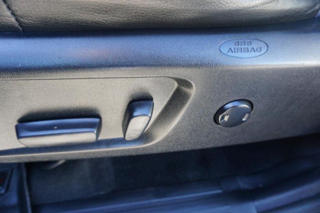 2019 Midnight Black Metallic Toyota Tundra