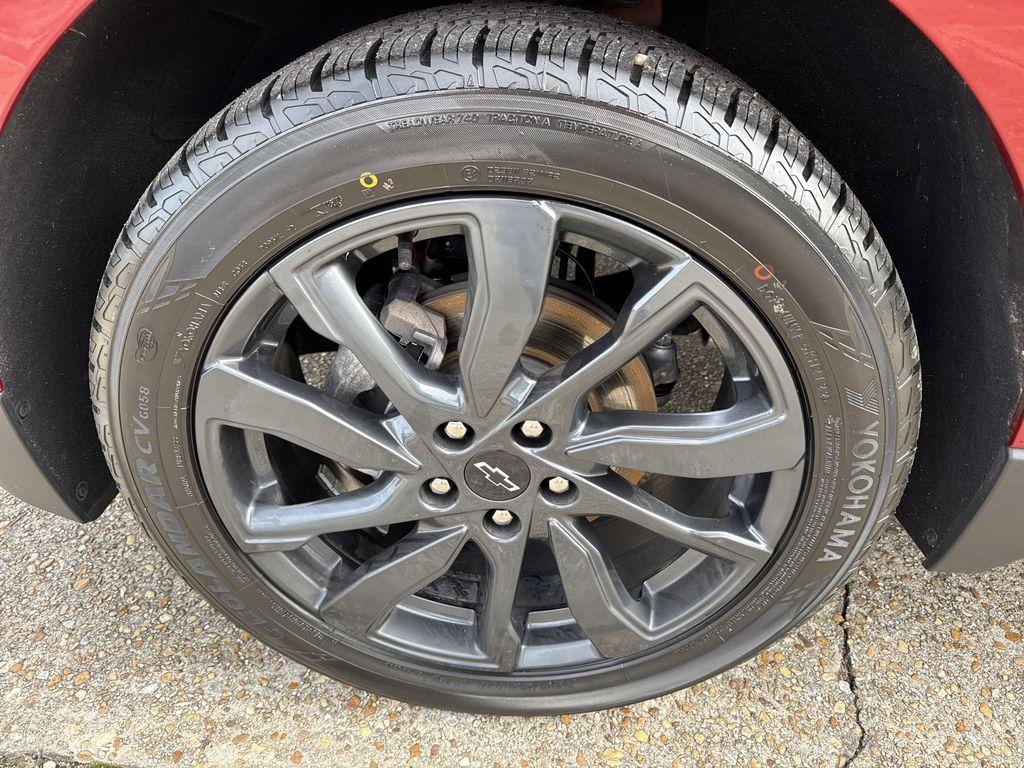 used 2024 Chevrolet Equinox car, priced at $23,382