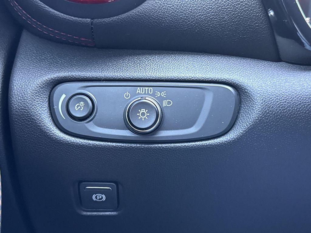 used 2021 Chevrolet Blazer car, priced at $22,431