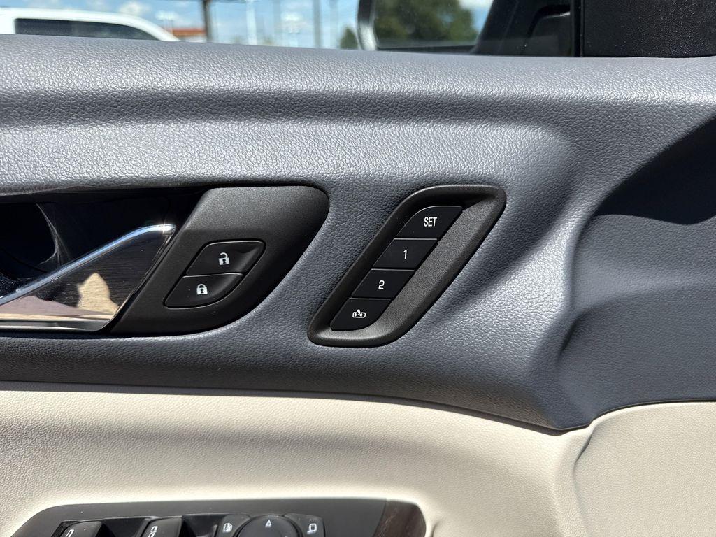 used 2022 GMC Acadia car, priced at $27,285