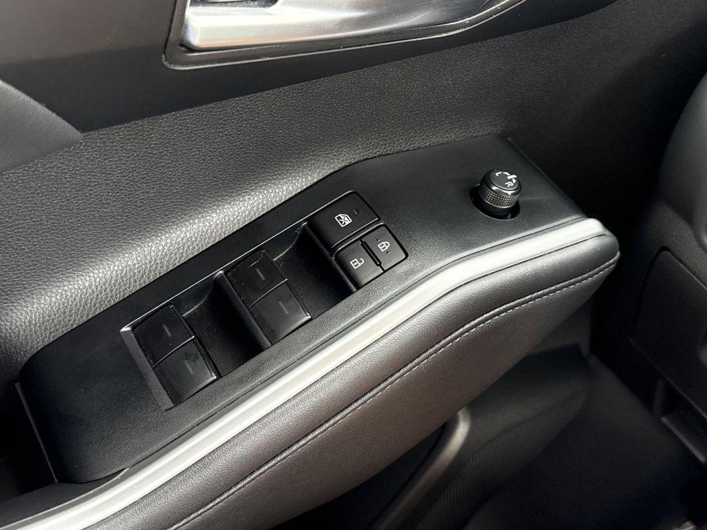 used 2025 Toyota Highlander Hybrid car, priced at $44,397