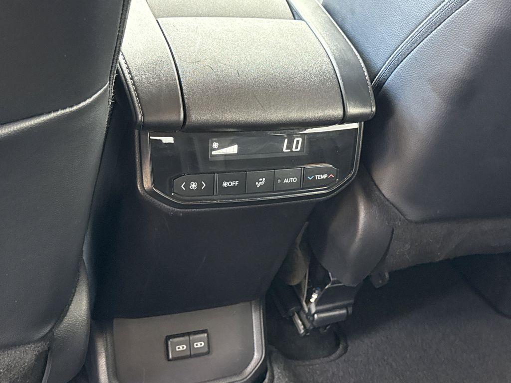 used 2025 Toyota Highlander Hybrid car, priced at $44,397