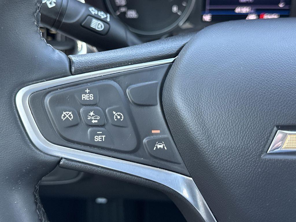 used 2023 Chevrolet Equinox car, priced at $20,994