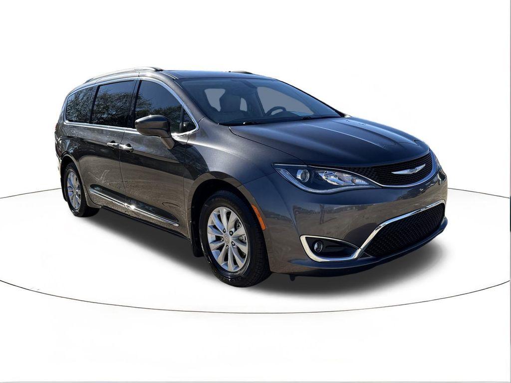 used 2017 Chrysler Pacifica car, priced at $9,997