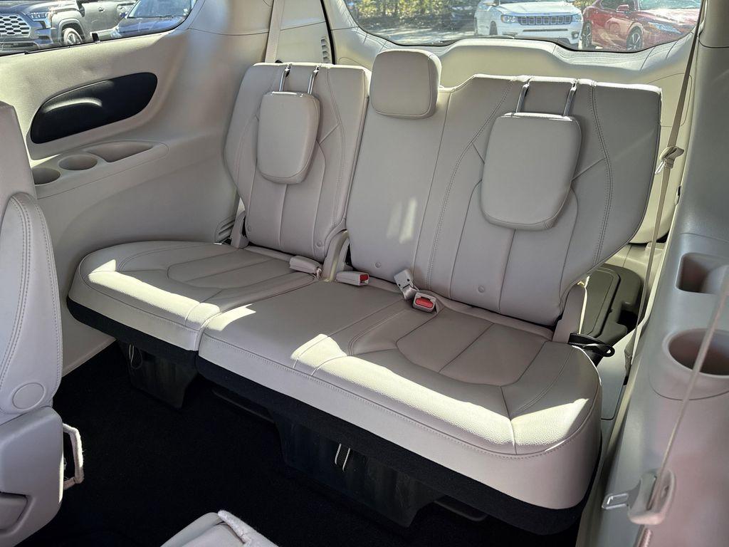 used 2017 Chrysler Pacifica car, priced at $9,997