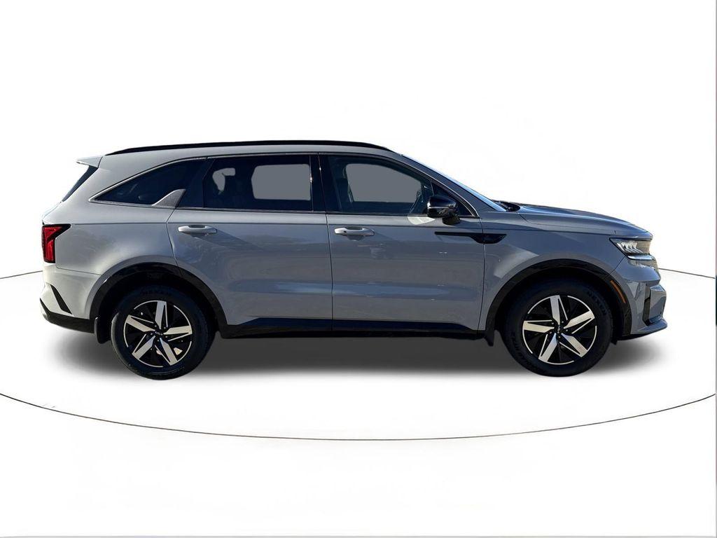 used 2022 Kia Sorento car, priced at $19,998