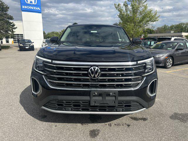 used 2024 Volkswagen Atlas car, priced at $30,160