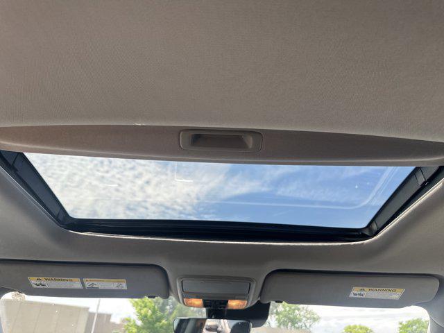 used 2022 Honda Pilot car, priced at $32,570
