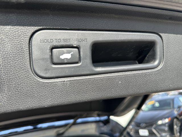 used 2025 Honda Pilot car, priced at $50,664