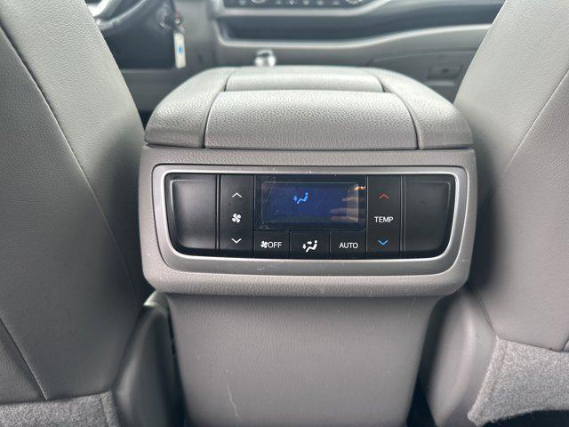 used 2015 Toyota Highlander car