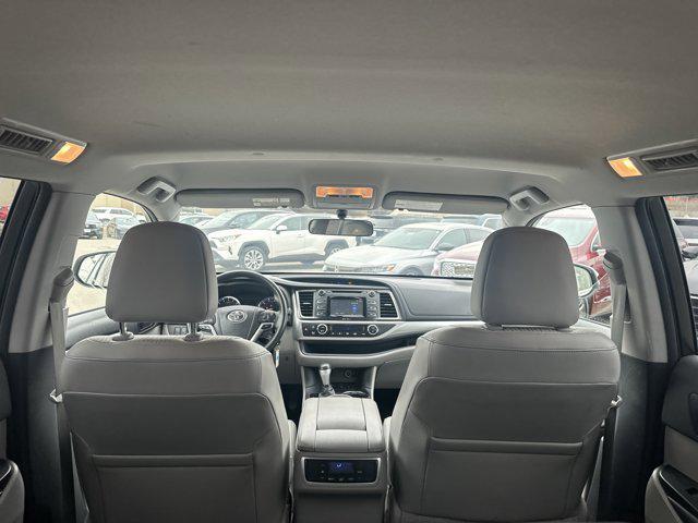 used 2015 Toyota Highlander car